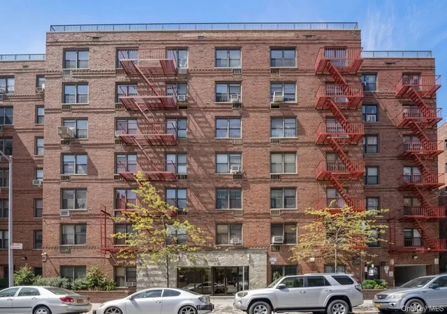 Condo for sale at 133-17 Sanford Ave #1O, New York, NY 11354 | MLS# 1052290