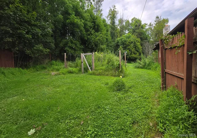 Photo 3 of Manufactured home for sale at 251 Finger Rd, Saugerties, NY 12477 | MLS# 1052293 | Listing updated on 2026-09-18
