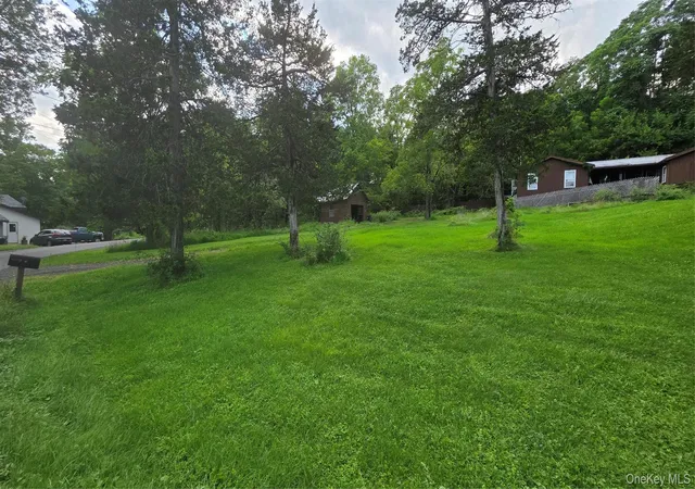 Photo 3 of Manufactured home for sale at 251 Finger Rd, Saugerties, NY 12477 | MLS# 1052293 | Listing updated on 2026-09-18
