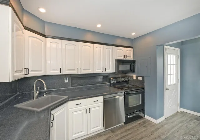 Photo 3 of Single family home for sale at 69 Slate Ln, Hempstead, NY 11756 | MLS# 1052308 | Listing updated on 2026-10-06