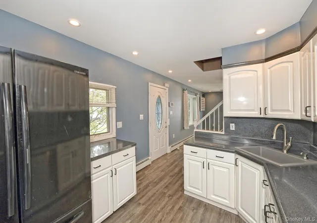 Photo 4 of Single family home for sale at 69 Slate Ln, Hempstead, NY 11756 | MLS# 1052308 | Listing updated on 2026-10-06