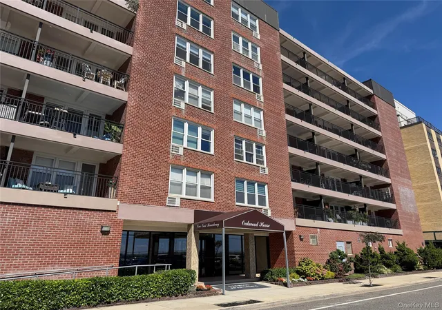 Photo 1 of House for sale at 1 E Broadway #3D, Long Beach, NY 11561 | MLS# 1052321 | Listing updated on 2026-09-18