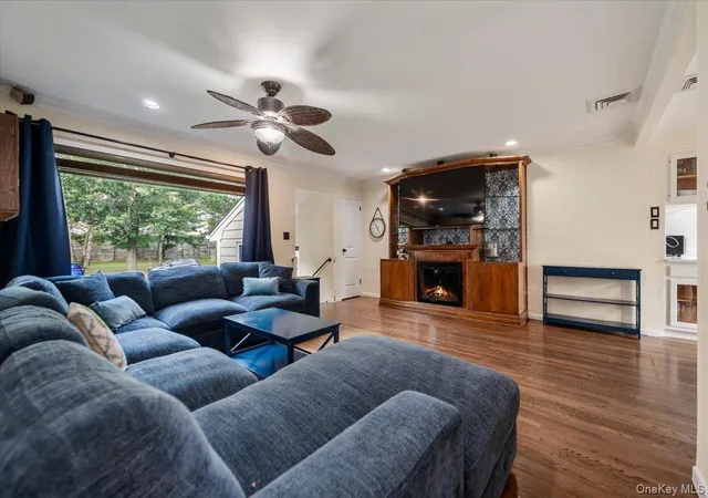 Photo 4 of Single family home for sale at 91 Flower Rd, Hempstead, NY 11581 | MLS# 1052329 | Listing updated on 2026-10-07