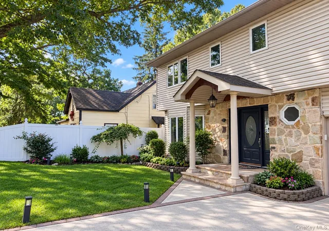Photo 2 of Single family home for sale at 41 Homeland Dr, Huntington, NY 11743 | MLS# 1052331 | Listing updated on 2026-10-07