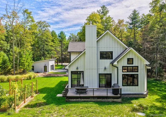 Photo 2 of Single family home for sale at 21 Rowley Rd, Lumberland, NY 12732 | MLS# 1052338 | Listing updated on 2026-09-25