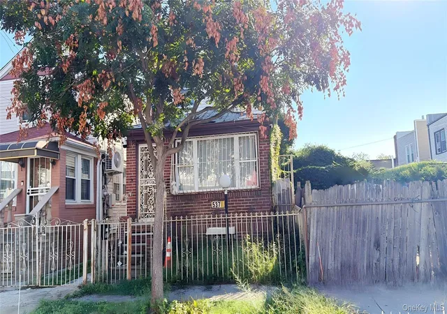 Photo 3 of Single family home for sale at 537 E 39th Street, New York, NY 11203 | MLS# 1052353 | Listing updated on 2026-09-21