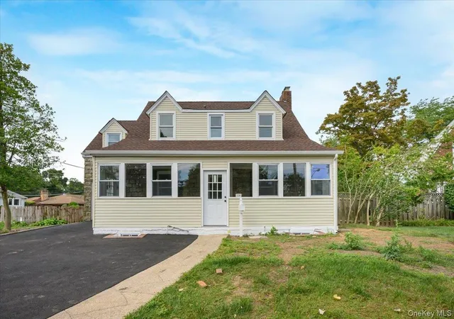 Photo 2 of Single family home for sale at 336 W Seaman Ave, Hempstead, NY 11520 | MLS# 1052356 | Listing updated on 2026-10-10