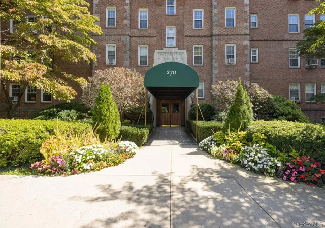 Condo for sale at 270 Bronxville Rd #A51, Yonkers, NY 10708 | MLS# 1052362