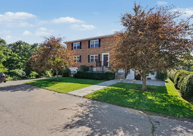Photo 3 of Multi family home for sale at 3 Livingston St, Harrison, NY 10604 | MLS# 1052364 | Listing updated on 2026-09-26