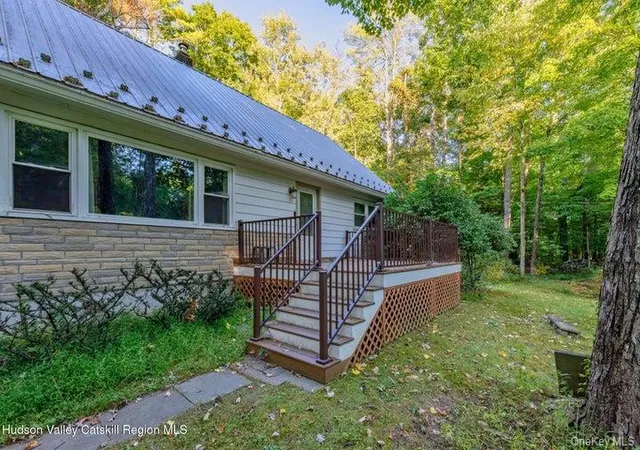 Photo 4 of Single family home for sale at 120 Sherman Rd, Kingston, NY 12401 | MLS# 1052370 | Listing updated on 2026-09-18