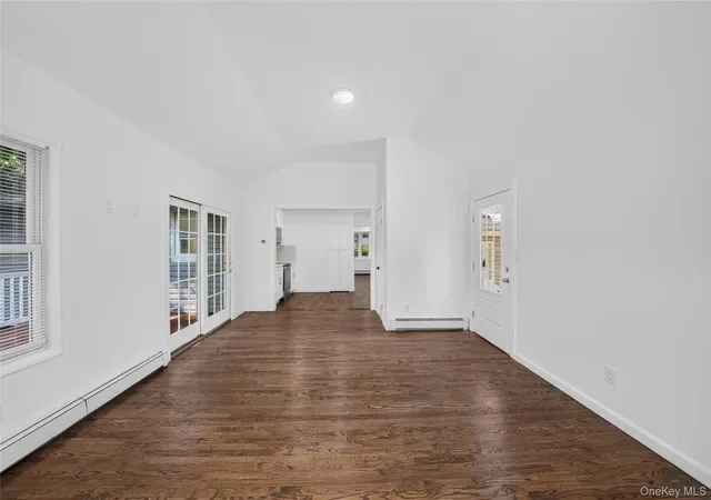 Photo 4 of Single family home for sale at 10 Field Pl, Huntington, NY 11746 | MLS# 1052383 | Listing updated on 2026-09-18