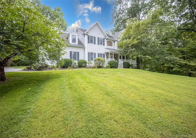 Photo 3 of Single family home for sale at 53 Traci Ln, East Fishkill, NY 12533 | MLS# 1052396 | Listing updated on 2026-10-03