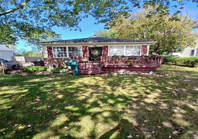Photo 3 of Single family home for sale at 25 Campbell St, Brookhaven, NY 11772 | MLS# 1052397 | Listing updated on 2026-10-06