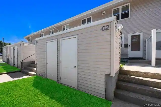 Listing Photo 1 - Condo for sale in 62 Townhouse Rd N located at 62 Townhouse Rd N, Huntington Station, NY 11746 - Unit #62