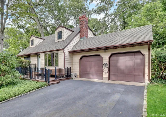 Photo 1 of Single family home for sale at 43 Huyler Ct, Brookhaven, NY 11733 | MLS# 1052448 | Listing updated on 2026-09-27