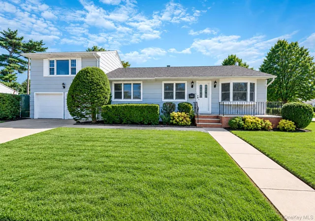 Photo 2 of Single family home for sale at 745 Anderson Ave, Hempstead, NY 11010 | MLS# 1052452 | Listing updated on 2026-10-11