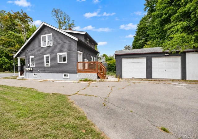 Photo 3 of House for sale at 16 Fitchett St, Poughkeepsie, NY 12601 | MLS# 1052472 | Listing updated on 2026-09-23