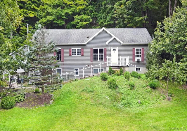 Photo 34 of Single family home for sale at 236 South Rd, Milan, NY 12581 | MLS# 1052485 | Listing updated on 2026-09-27