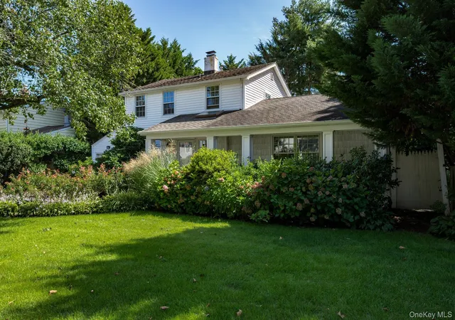 Photo 2 of Single family home for sale at 29 Argyle, North Hempstead, NY 11507 | MLS# 1052493 | Listing updated on 2026-09-18