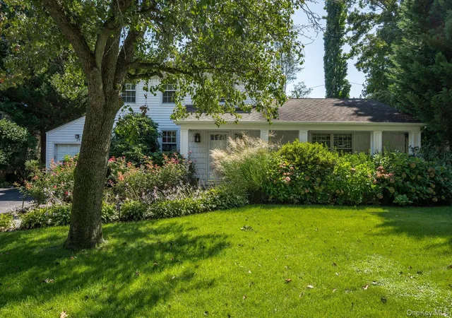 Photo 3 of Single family home for sale at 29 Argyle, North Hempstead, NY 11507 | MLS# 1052493 | Listing updated on 2026-09-18