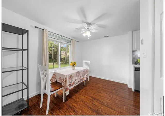 Listing Photo 5 - Condo for sale in building located at 177 Cambridge Dr, Brookhaven, NY 11776