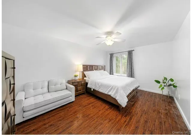 Listing Photo 5 - Condo for sale in building located at 177 Cambridge Dr, Brookhaven, NY 11776