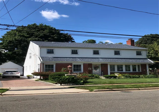 Photo 1 of Single family home for sale at 83 Saint Pauls Rd N, Hempstead, NY 11550 | MLS# 1052510 | Listing updated on 2026-10-31