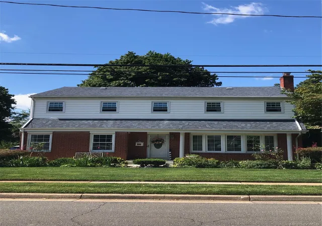 Photo 2 of Single family home for sale at 83 Saint Pauls Rd N, Hempstead, NY 11550 | MLS# 1052510 | Listing updated on 2026-10-31