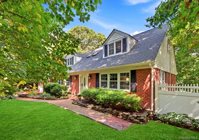 Single family home for sale at 88 Little Neck Rd, Huntington, NY 11721 | MLS# 1052511