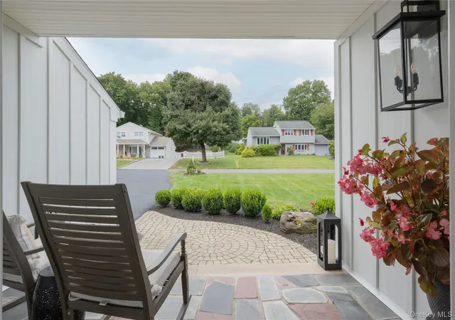 Photo 3 of Single family home for sale at 16 Lark St, Pearl River, NY 10965 | MLS# 1052513 | Listing updated on 2026-09-19