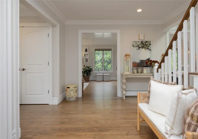 Photo 4 of Single family home for sale at 16 Lark St, Pearl River, NY 10965 | MLS# 1052513 | Listing updated on 2026-09-19