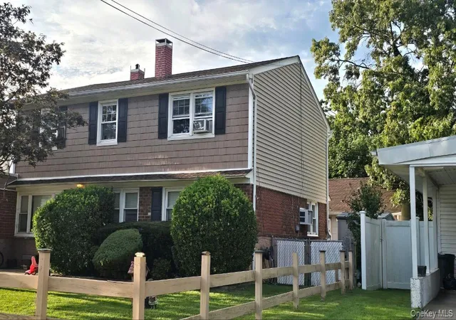 Photo 2 of Single family home for sale at 81 Baltimore Ave, Oyster Bay, NY 11758 | MLS# 1052540 | Listing updated on 2026-10-01