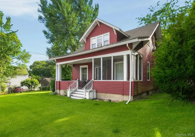 Photo 3 of Single family home for sale at 116 Fairview Ave, Poughkeepsie (town), NY 12601 | MLS# 1052554 | Listing updated on 2026-10-09