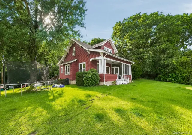 Photo 4 of Single family home for sale at 116 Fairview Ave, Poughkeepsie (town), NY 12601 | MLS# 1052554 | Listing updated on 2026-10-09