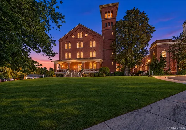 Photo 1 of Condo for sale at 200 School House Rd #4I, Peekskill, NY 10566 | MLS# 1052564 | Listing updated on 2026-09-30