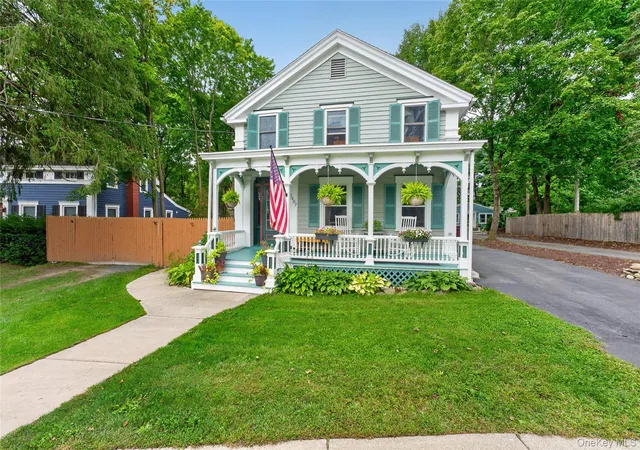 Photo 1 of Single family home for sale at 1407 Albany Ave, Kinderhook, NY 12184 | MLS# 1052569 | Listing updated on 2026-10-07