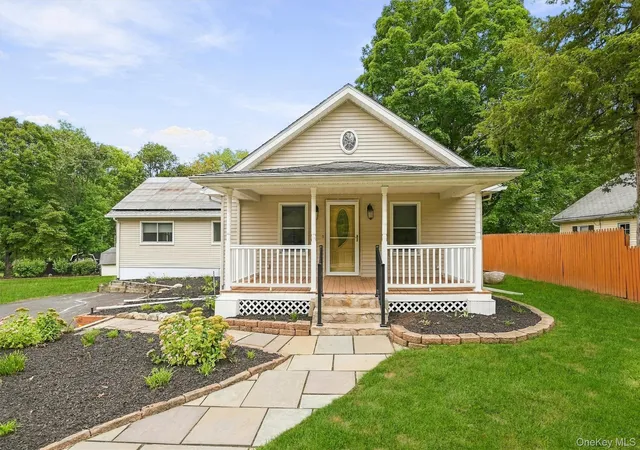Photo 3 of Single family home for sale at 674 Eagle Valley Rd, Tuxedo, NY 10987 | MLS# 1052580 | Listing updated on 2026-09-28
