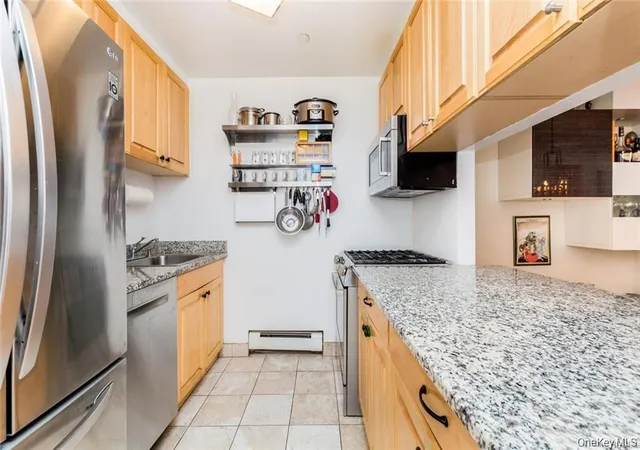 Photo 2 of Condo for sale at 3800 Blackstone Ave #2S, New York, NY 10463 | MLS# 1052610 | Listing updated on 2026-10-07