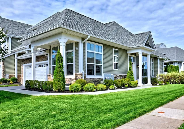 Photo 2 of Condo for sale at 182 Belmont Cir, Brookhaven, NY 11980 | MLS# 1052625 | Listing updated on 2026-09-29