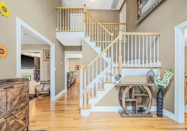 Photo 3 of Single family home for sale at 9 Franciscan Ln, Smithtown, NY 11787 | MLS# 1052663 | Listing updated on 2026-10-06