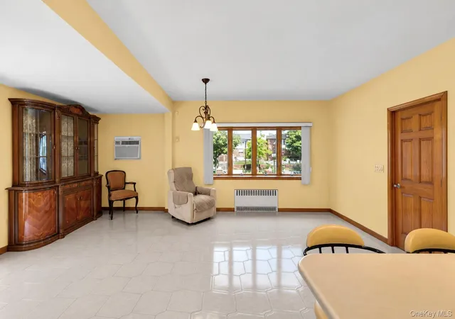 Listing Photo 4 - Condo for sale in building located at 4304 149th St, New York, NY 11355