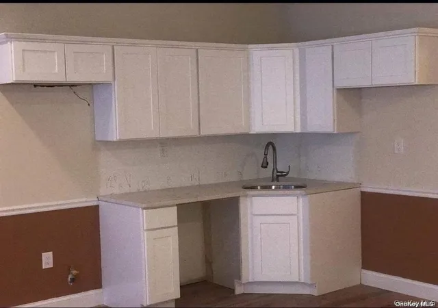 Photo 3 of Multi family home for sale at 1857 Holland Ave, New York, NY 10462 | MLS# 1052715 | Listing updated on 2026-09-19