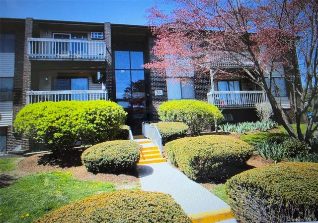 Photo 1 of Condo for sale at 320 Country Clb Ln, Haverstraw, NY 10970 | MLS# 1052728 | Listing updated on 2026-10-05