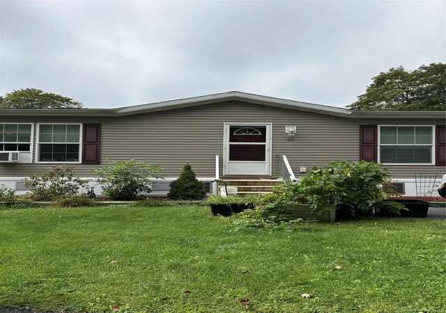 Photo 1 of Manufactured home for sale at 20 Cardinal Rd, Hyde Park, NY 12538 | MLS# 1052730 | Listing updated on 2026-09-23