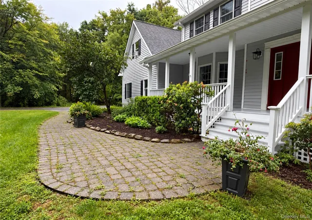Photo 2 of Single family home for sale at 22 Eskew Ct, Crawford, NY 12566 | MLS# 1052754 | Listing updated on 2026-10-05