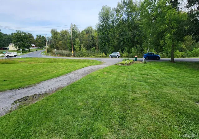 Photo 3 of Single family home for sale at 613-615 Salt Point Turnpike, Hyde Park, NY 12601 | MLS# 1052792 | Listing updated on 2026-09-23