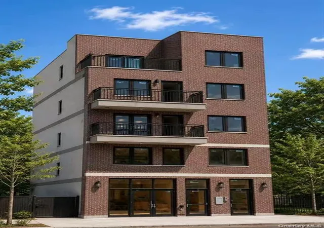 Condo for sale at 132-25 41 Avenue #2B, New York, NY 11354 | MLS# 1052797