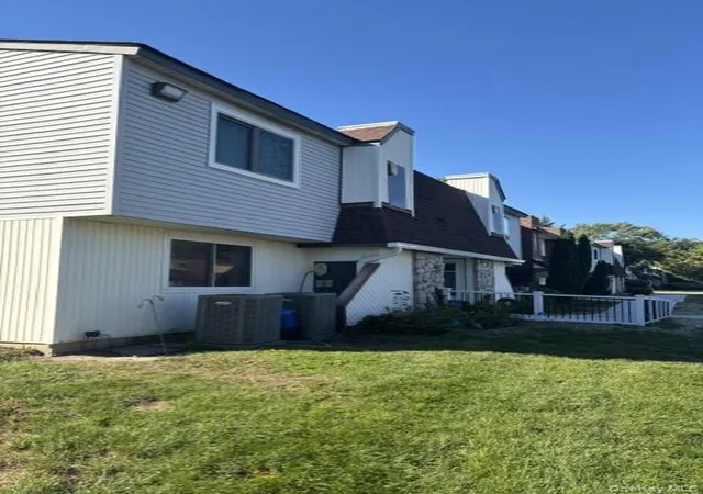 Photo 2 of Condo for sale at 141 Pointe Cir N #141, Brookhaven, NY 11727 | MLS# 1052807 | Listing updated on 2026-10-08