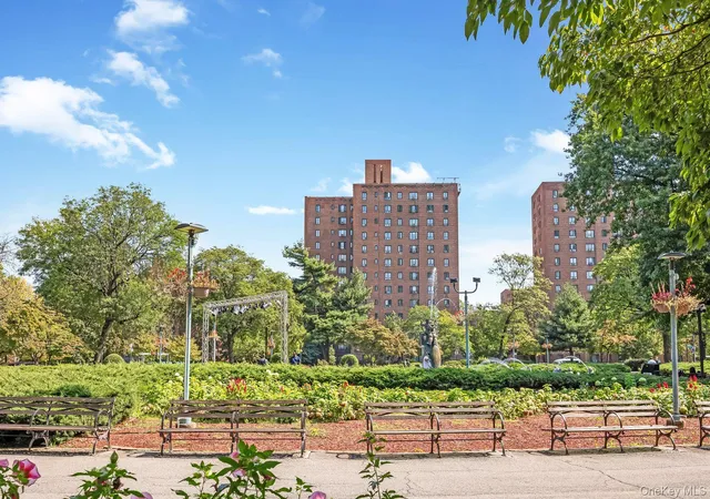 Photo 3 of Condo for sale at 1560 Metropolitan Ave #5B, New York, NY 10462 | MLS# 1052817 | Listing updated on 2026-09-19