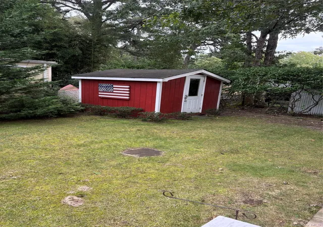 Photo 4 of Manufactured home for sale at 433 Mill Rd #57, Riverhead, NY 11933 | MLS# 1052823 | Listing updated on 2026-09-19
